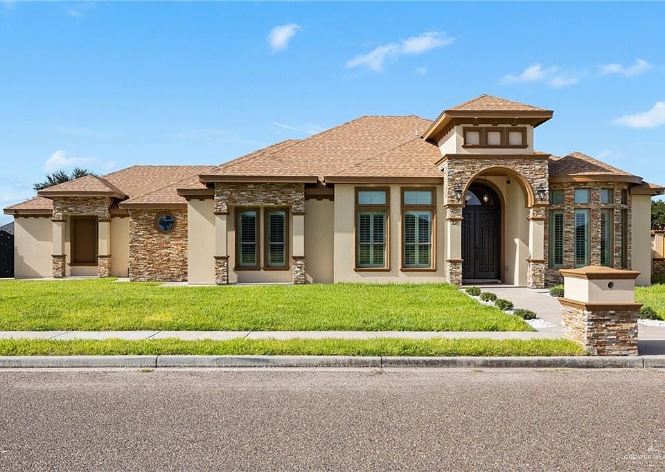 1st image of 220 Santa Lucia Ln