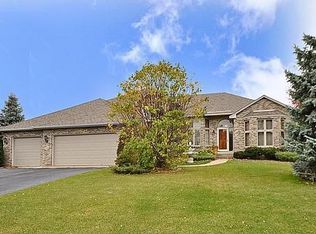 8749 Everest Ln N, Maple Grove, MN 55311