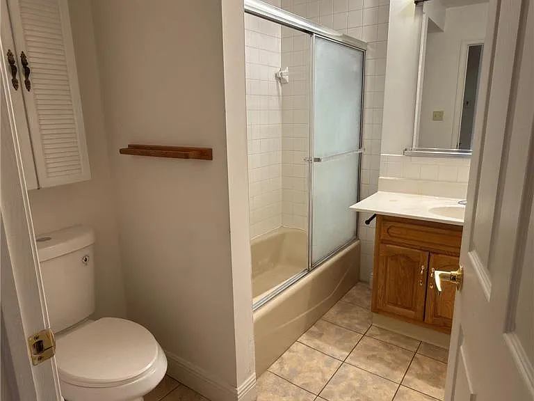 9751 Newtown Rd #B — Photo 12