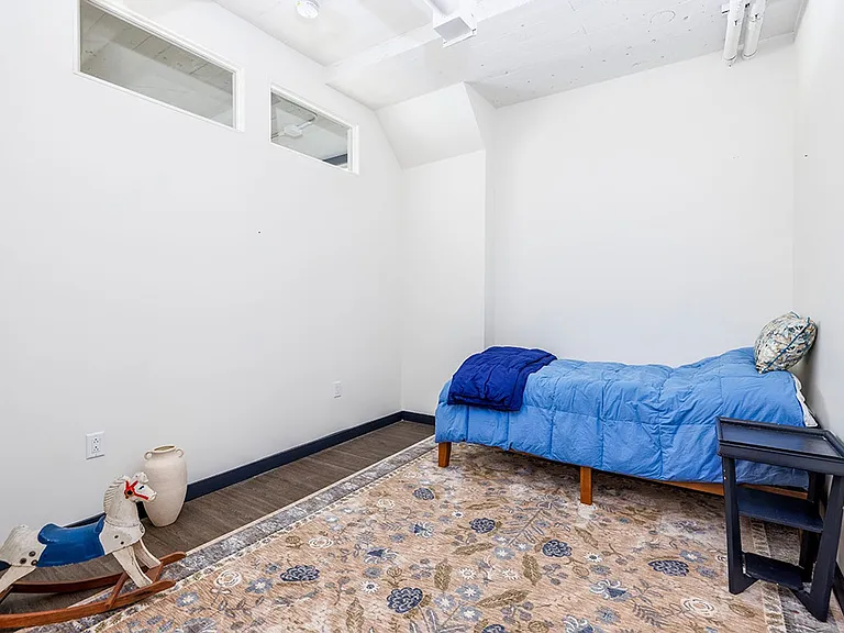 401 E State St — Photo 17