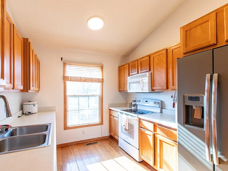 3364 S Jamie Ln — Photo 7