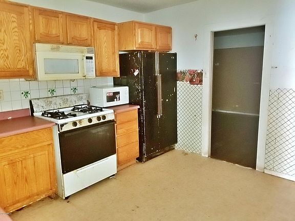 4th image of 6236 S Calle De Loma
