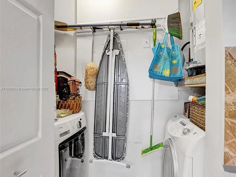 22322 Pineapple Walk Dr — Photo 23