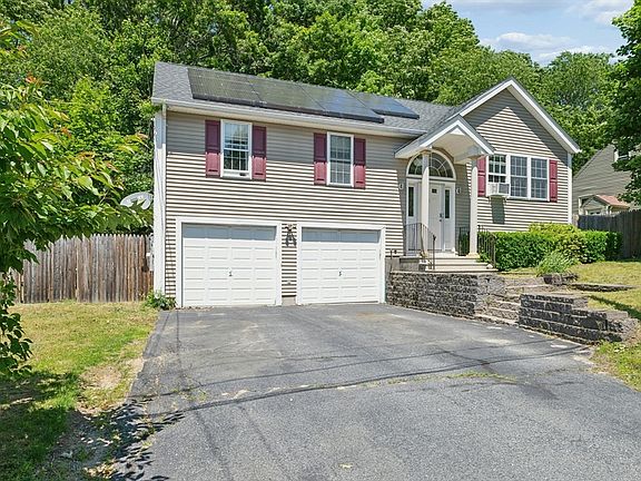 5th image of 42 Wilbur St
