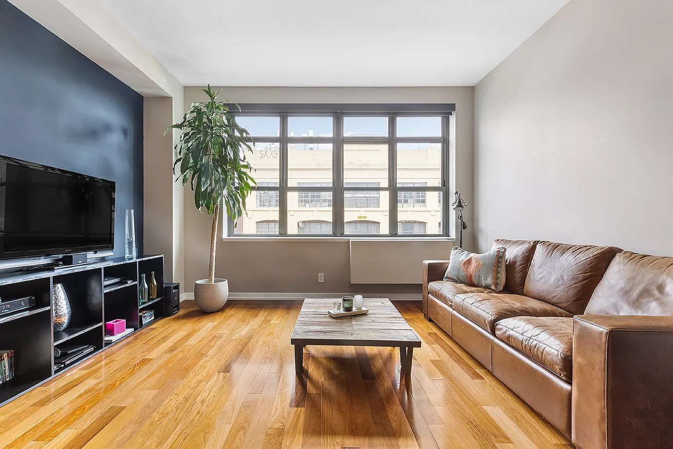 80 Metropolitan Avenue — Photo 1