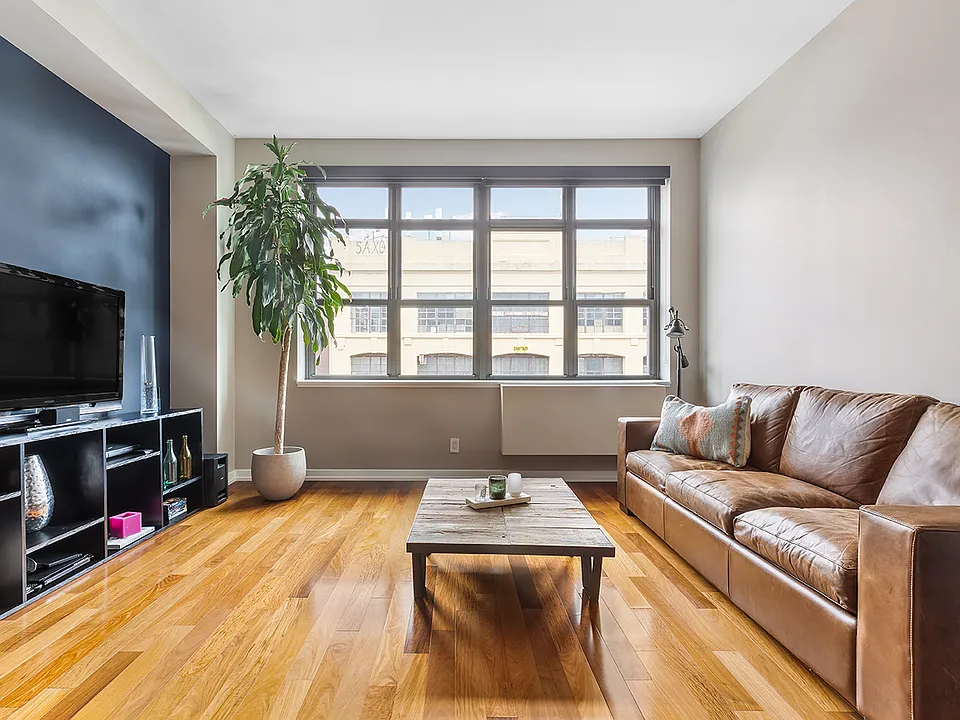 80 Metropolitan Ave #5T