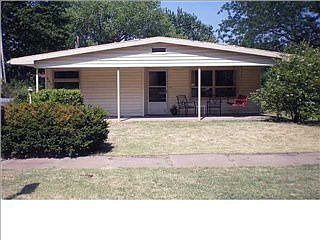 1st image of 803 S Reveille Ln