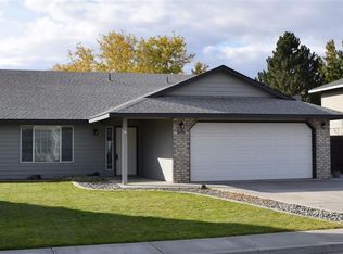 5101 Mockingbird Ct, West Richland, WA