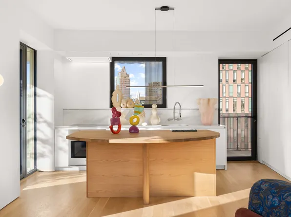 9 Chapel Street image 2 of 40