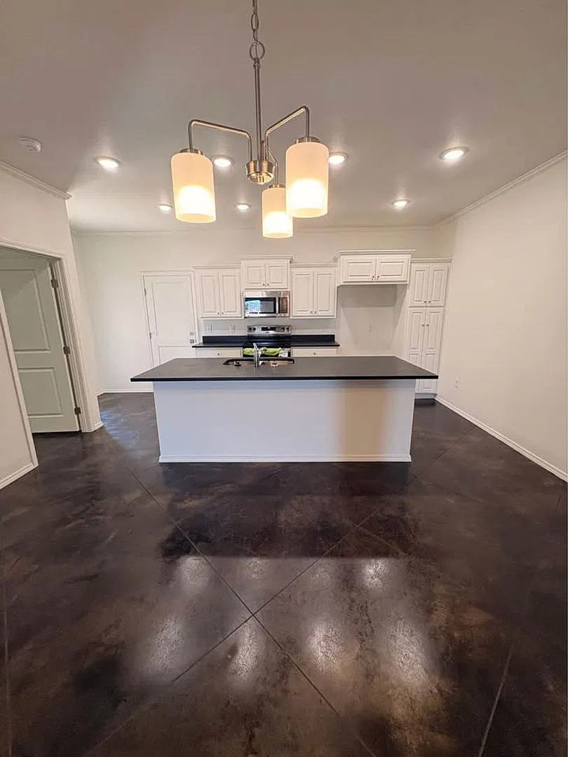 Stunning New 3/2 Townhomes — Photo 4