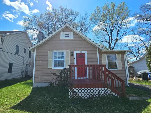 2910 16th St S, Arlington, VA 22204