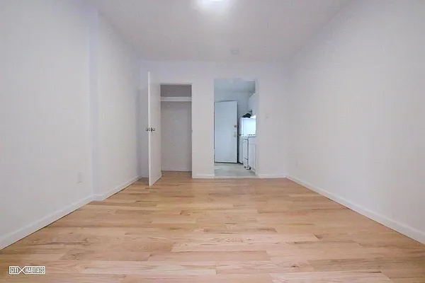 Rented by Corcoran | media 8