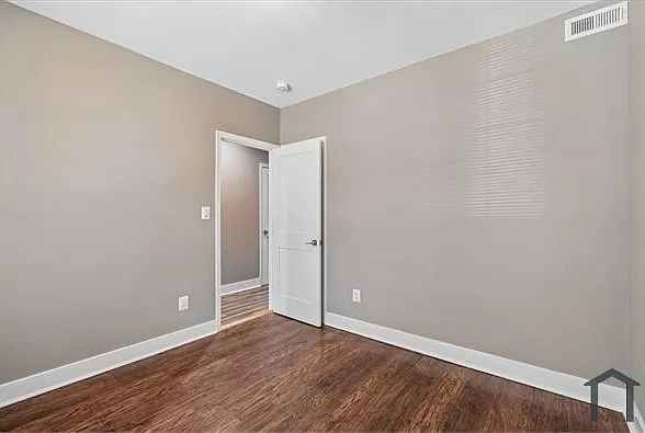 1241 Raum St NE #4 — Photo 15
