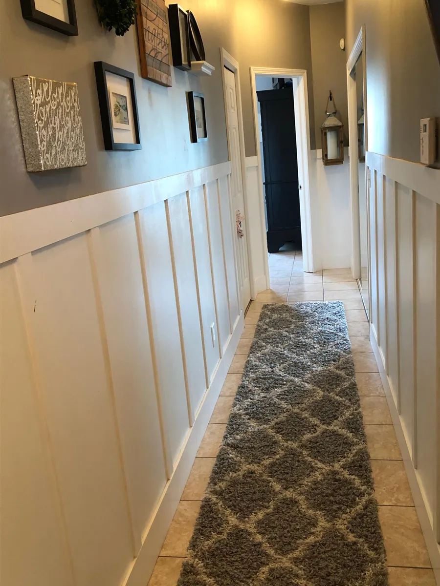 Downstairs hallway view to second bedroom - Northshore Dr