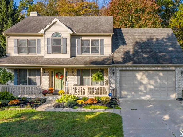 8299 Silver Ct, Lambertville, MI 48144