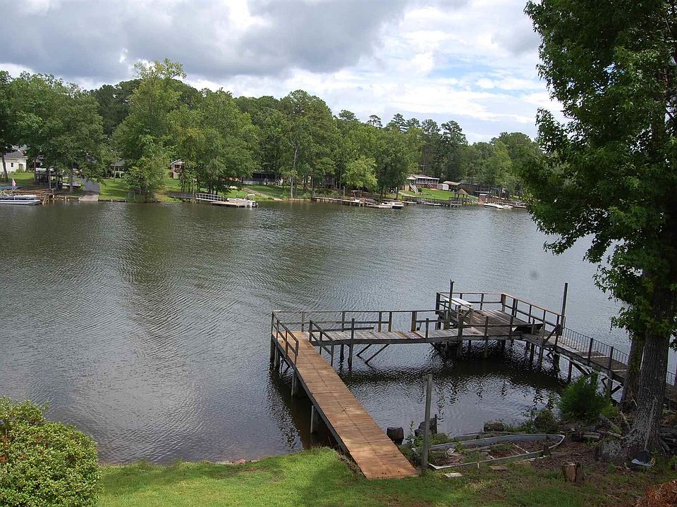 1st image of 1858 Lakewood Dr