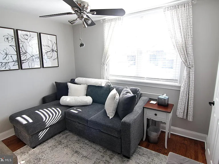 215 W 9th Ave — Photo 13