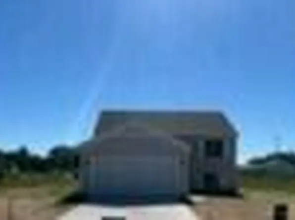 2445 Stratton Rd, Benton Harbor, MI 49022
