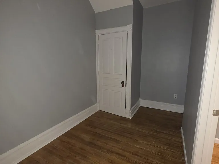 1224 W Turner St #1 — Photo 5