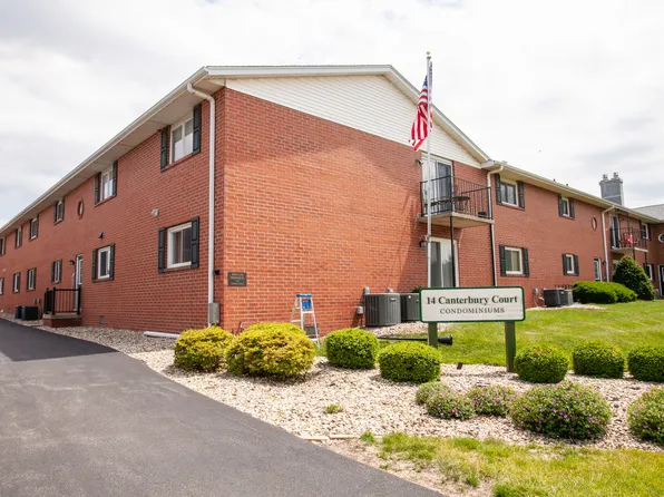 14 Canterbury Ct APT 31, Bloomington, IL 61701