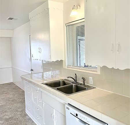 2nd image of 2260 El Camino Dr