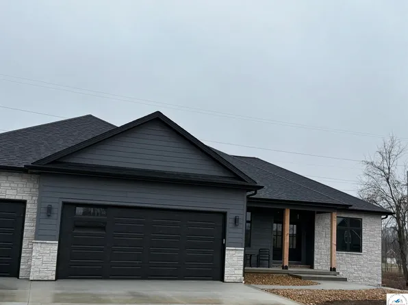 2685 James Ln, Sedalia, MO 65301