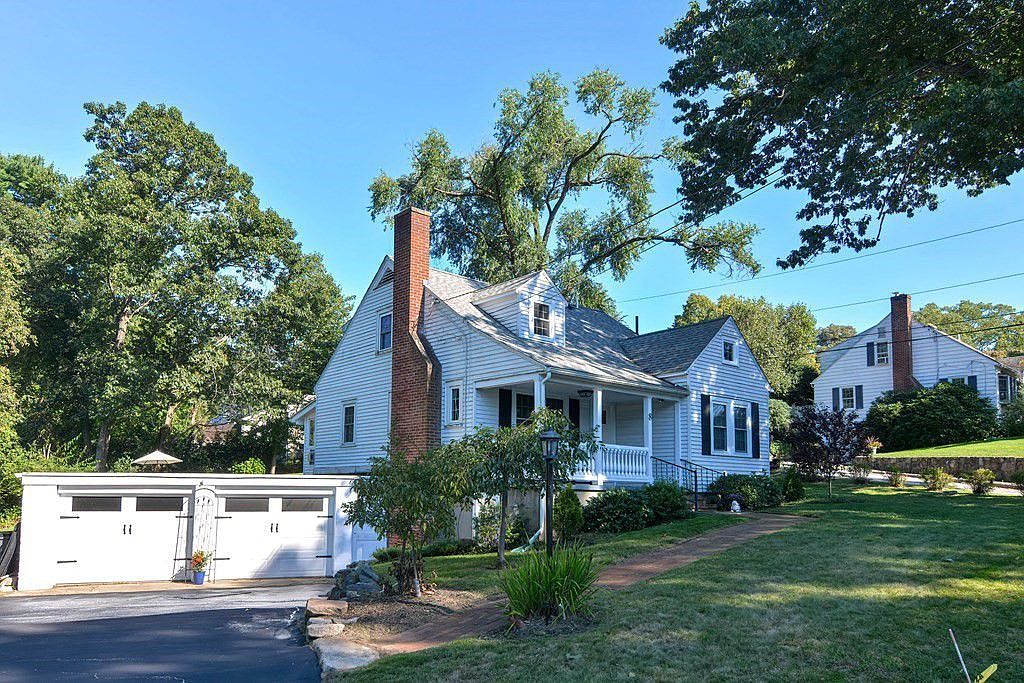 8 Central St, Southborough, MA 01772 Zillow