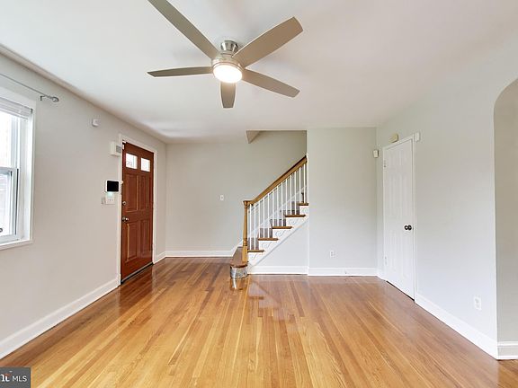 3rd image of 640 Chesapeake St SE