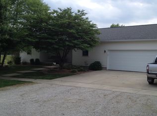 223 Richmond Ave, Taylorville, IL 62568