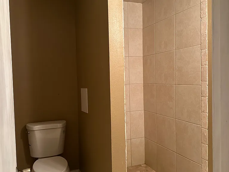 2117 Harlem Ave — Photo 10