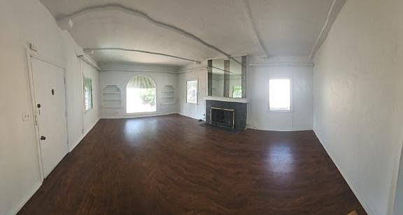 4th image of 7834 Brighton Ave