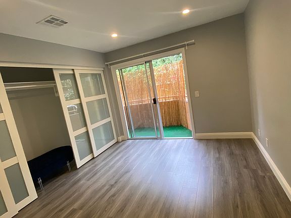 5th image of 14005 Arthur Ave APT 22