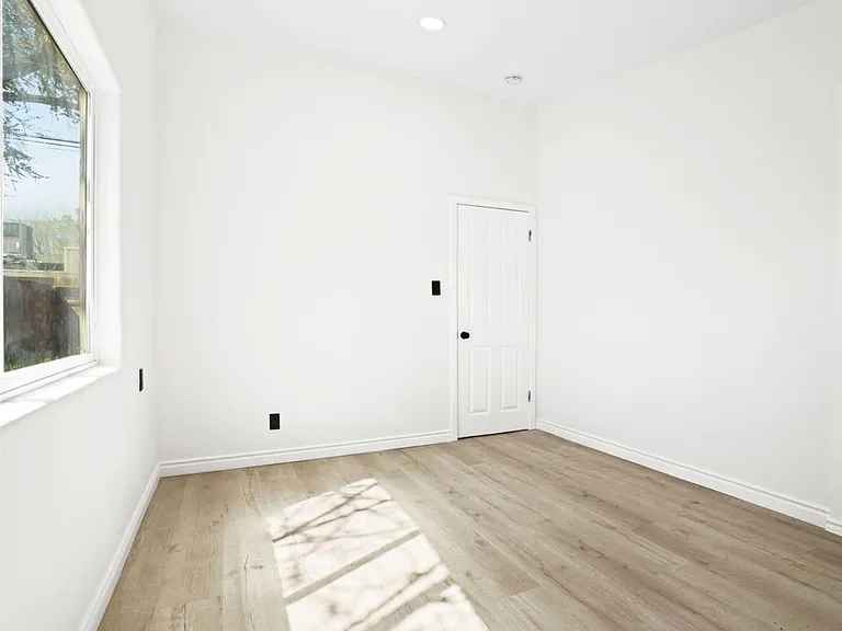 44715 Gingham Ave — Photo 12