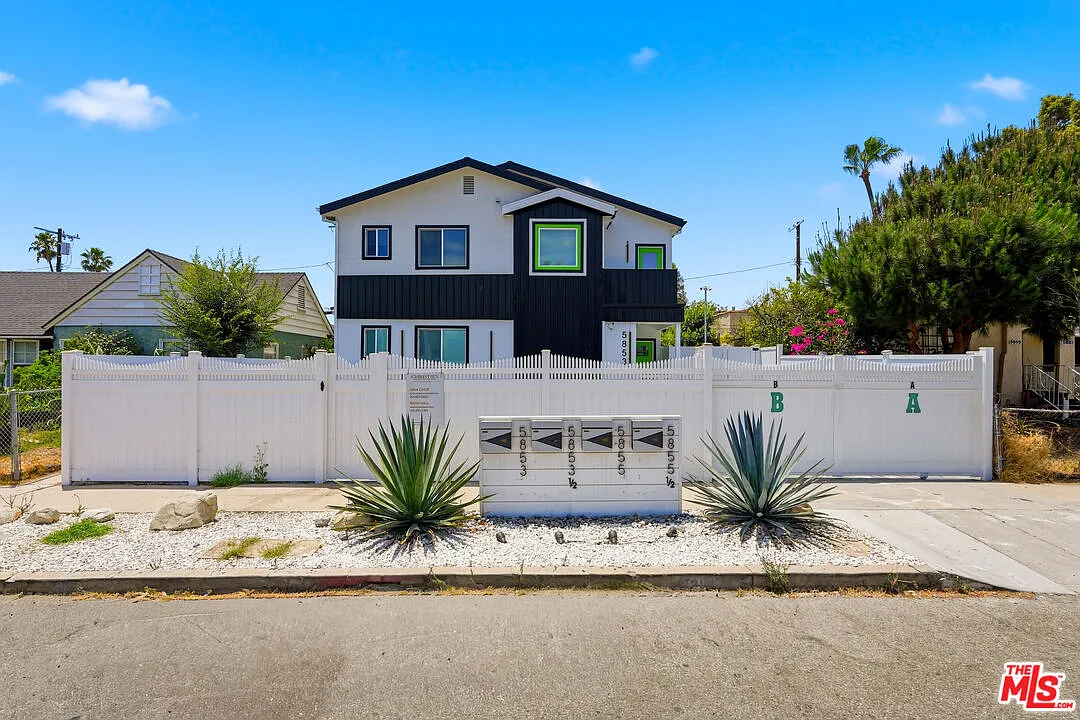 3 bed, 3.0 bath, 1300 sqft, $4,250 — Photo 1
