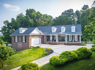 115 Sterling Springs Dr, Johnson City, TN 37604
