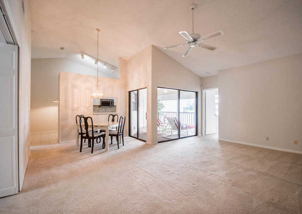 1st image of 5805 Parkwalk Dr