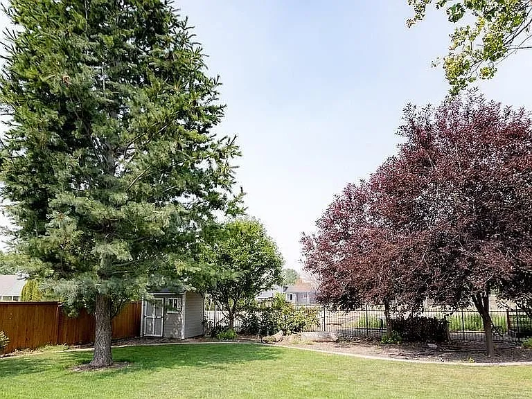 2368 E Green Canyon Dr — Photo 21