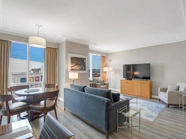 1 Renaissance Sq Unit 9D