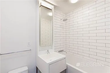 Rented by (Legacy) Elegran