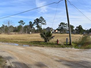 10010 Bayou View Dr E, Bay Saint Louis, MS 39520