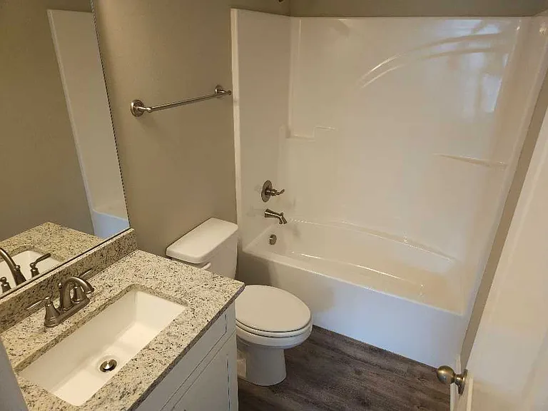 627 East St #A — Photo 9