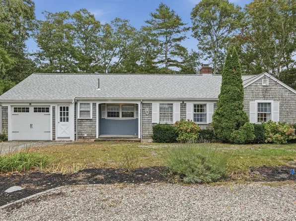 25 Olde Dennis Approach, South Dennis, MA 02660