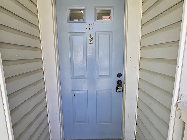117 Kingsbury Dr — Photo 4