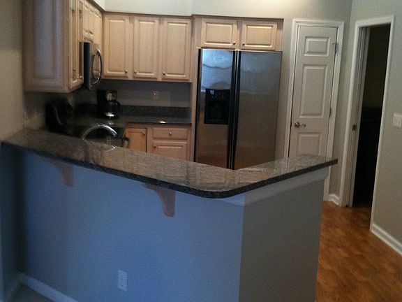 4th image of 1301 Heritage Club Dr
