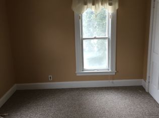 914 Washington St APT 2, Cedar Falls, IA 50613