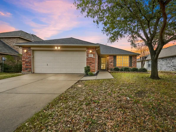 2018 Club Oak Dr, Heartland, TX 75126