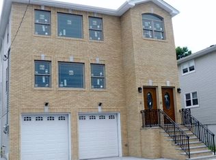 305 Born St, Secaucus, NJ 07094