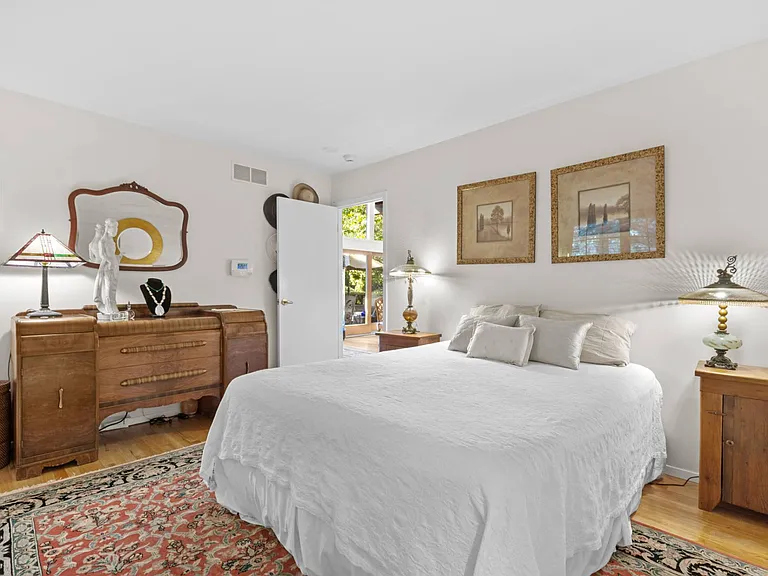 210 Treescape Dr — Photo 20