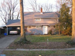 43 Idolstone Rd, Levittown, PA 19057