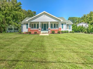 1132 Lake City Hwy, Clinton, TN 37716